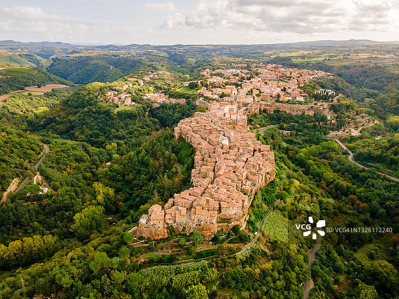 意大利皮蒂利亚诺的托斯卡纳房屋景观图片素材