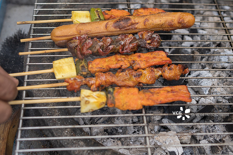 烤肉香肠串特写图片素材