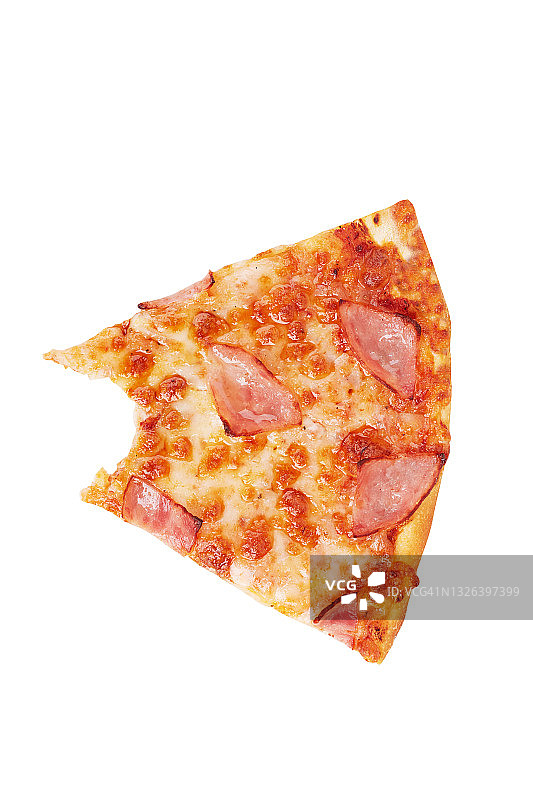 白色背景上缺了一口的披萨切片图片素材