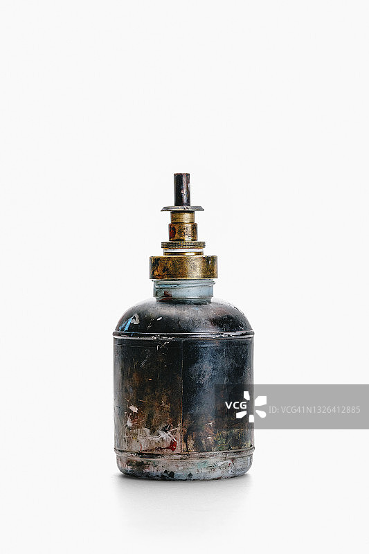 复古彩绘塑料汽油分配器图片素材