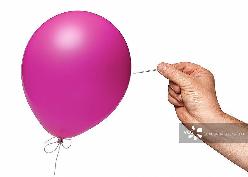 白色背景上的粉色气球与图钉图片素材