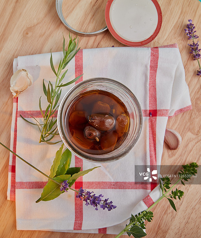 普罗旺斯蒜油封图片素材