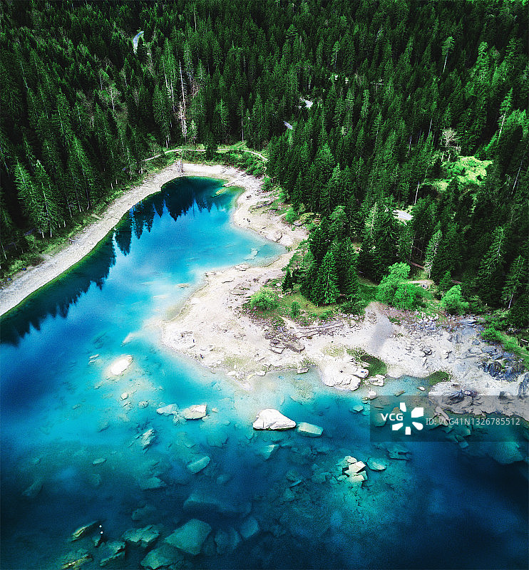 瑞士卡劳马赛湖图片素材