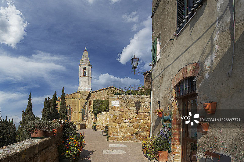 意大利托斯卡纳奥尔恰谷皮恩扎古镇石砌建筑图片素材