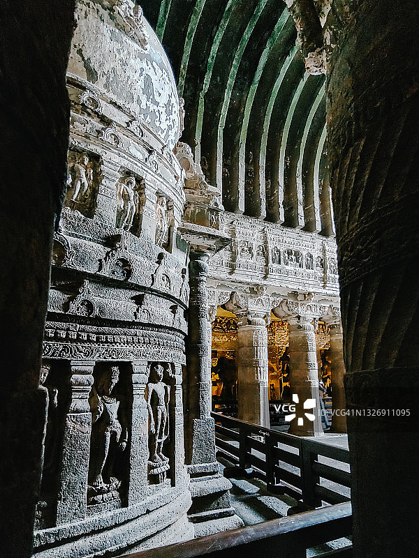 印度马哈拉施特拉邦奥兰加巴德阿旃陀石窟图片素材