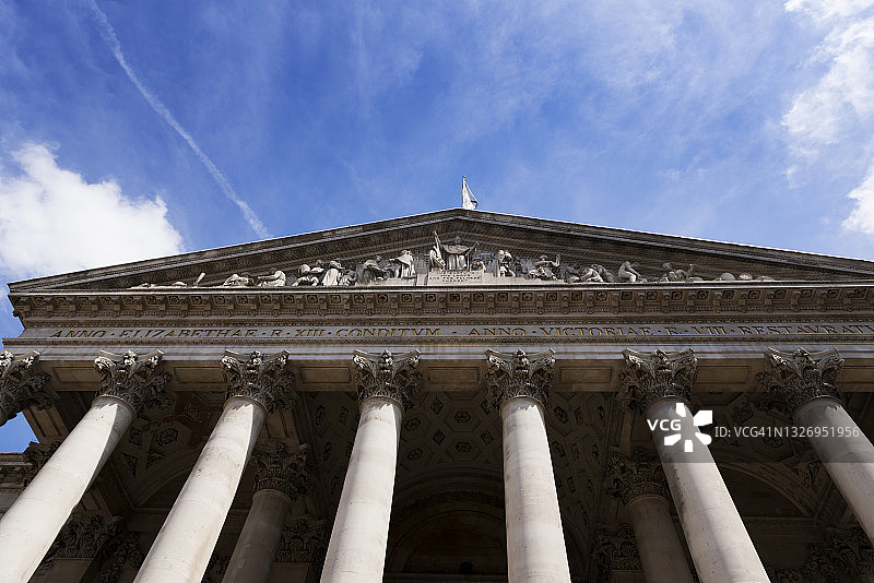 英国伦敦皇家交易所的正面外观图片素材