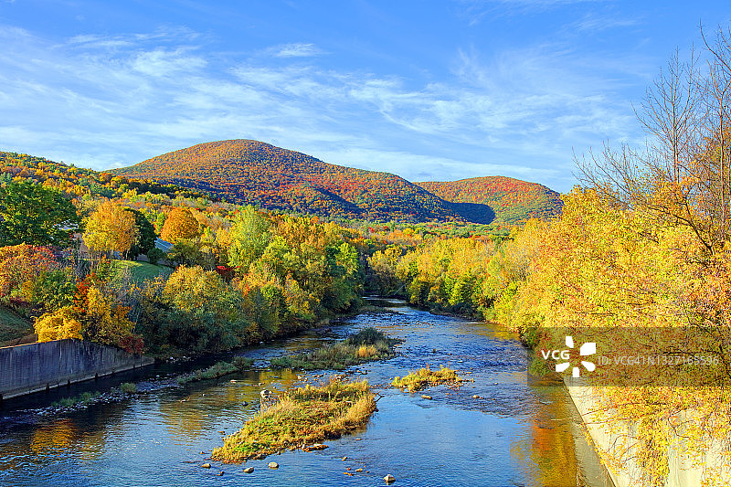 威廉斯敦附近伯克希尔的秋天图片素材