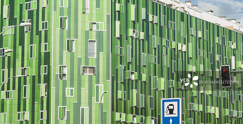 西班牙马德里巴列卡斯51号公寓楼外观图片素材