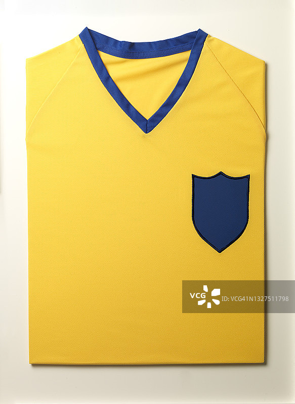 黄色和蓝色运动衫图片素材