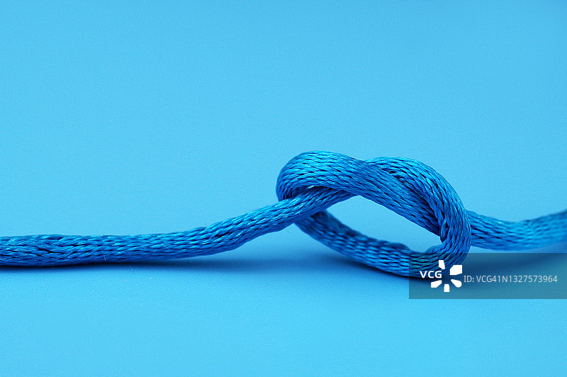 蓝色结图片素材