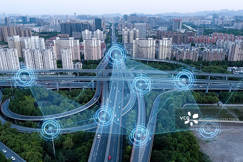 智能交通高速公路交叉口图片素材