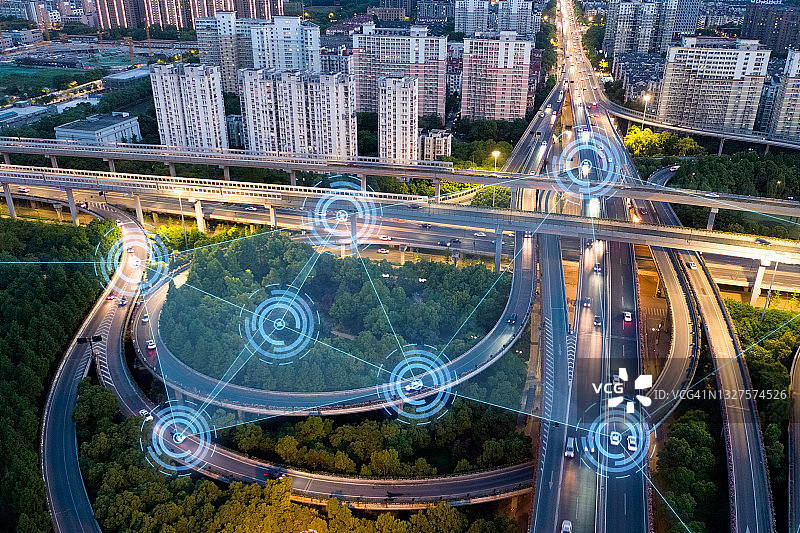 智能交通高速公路交叉口图片素材