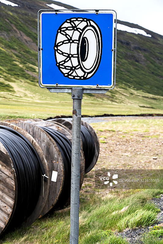 冬季轮胎和防滑链轮胎标志图片素材