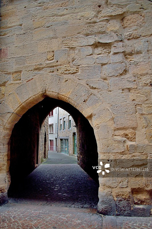 菲雅克拱廊下的通道图片素材