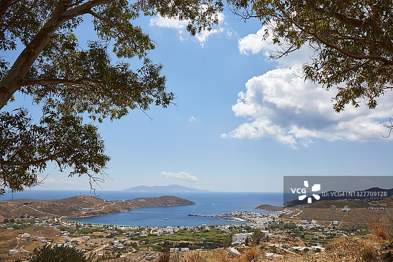 希腊基克拉泽斯群岛塞里福斯的大海湾景色图片素材
