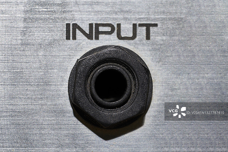 老式放大器的信号输入图片素材