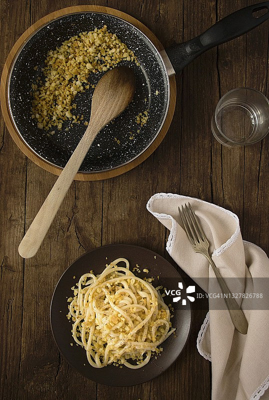 自制面包屑意大利面图片素材