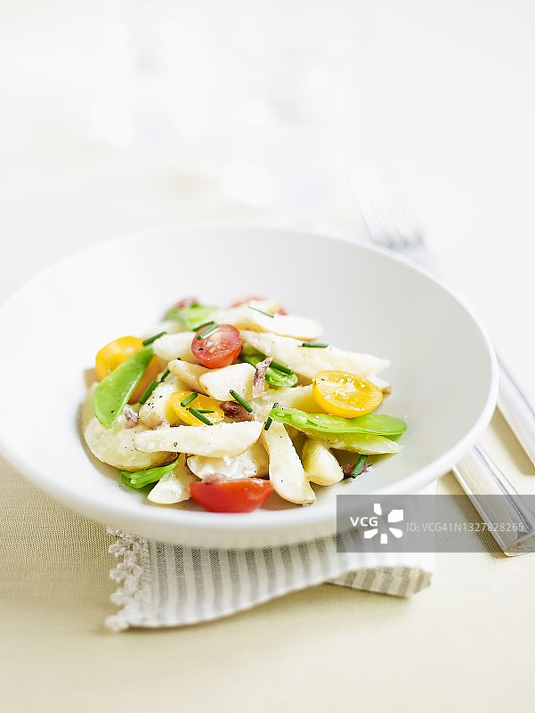 甜豆土豆沙拉图片素材