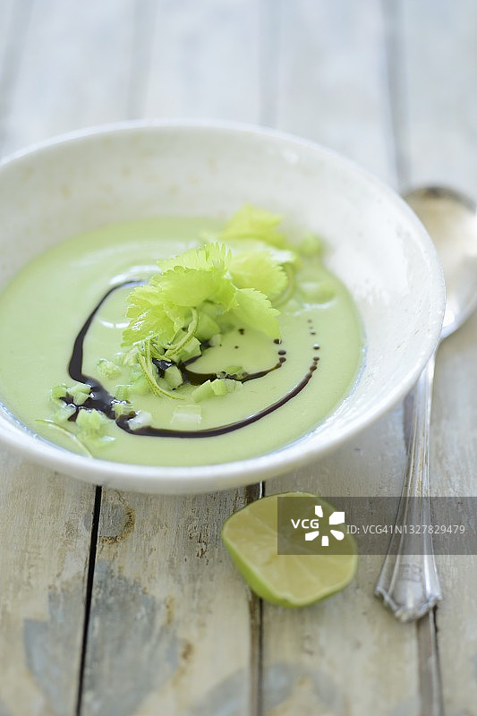 青柠冷番茄汤图片素材