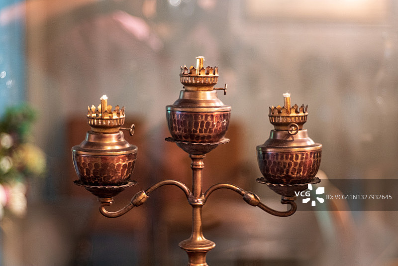 旧油灯图片素材