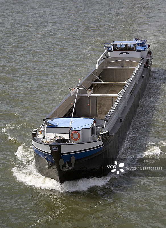 航运业：货船图片素材