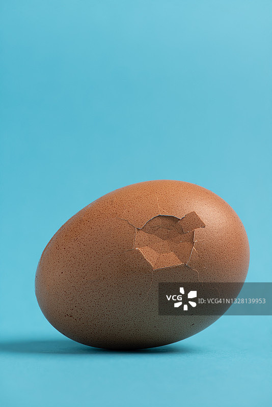 带破蛋壳的鸡蛋图片素材
