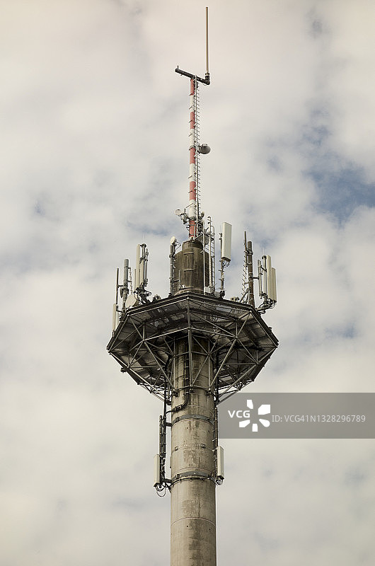 通信天线或手机信号塔图片素材