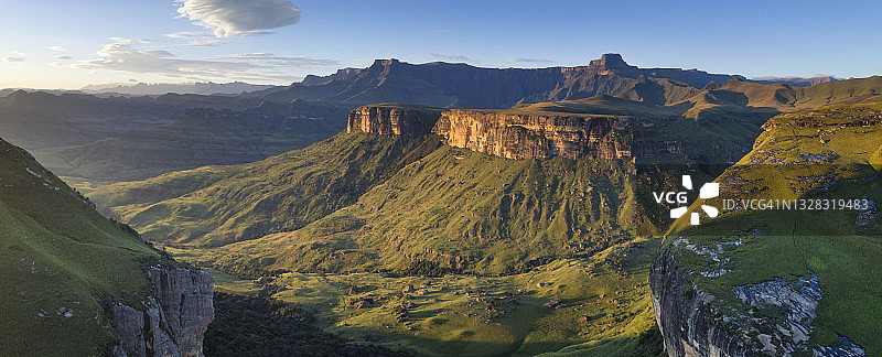 南非德拉肯斯堡Witsieshoek圆形剧场图片素材