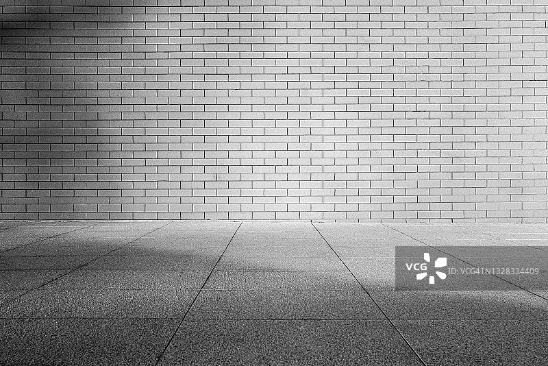 砖墙和开放空间的光效图片素材