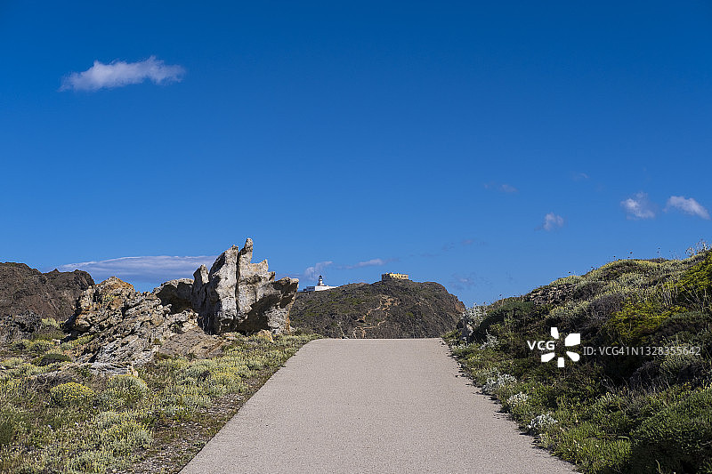 孤独的道路图片素材