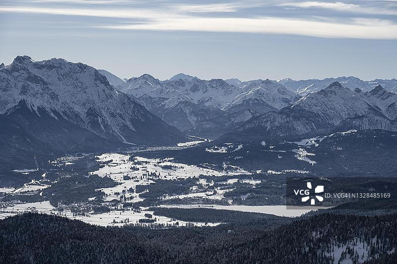 德国巴伐利亚卡文德尔山脉克伦村景色图片素材