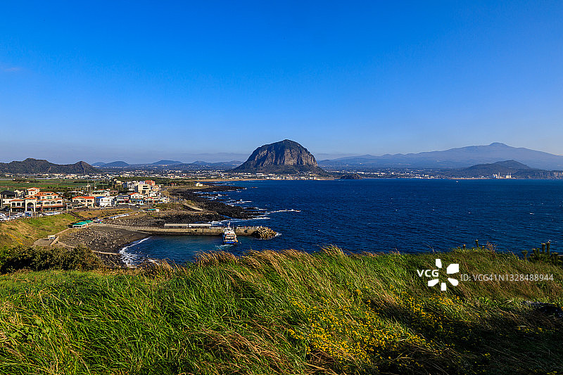 韩国济州岛山房山航拍图片素材