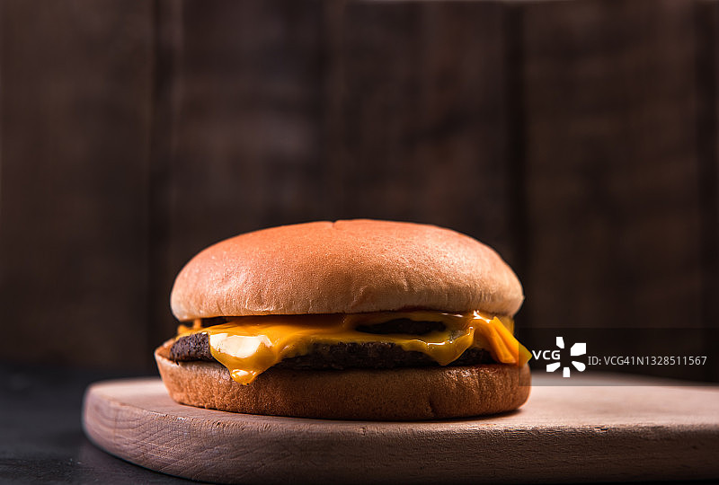 新鲜美味的汉堡图片素材