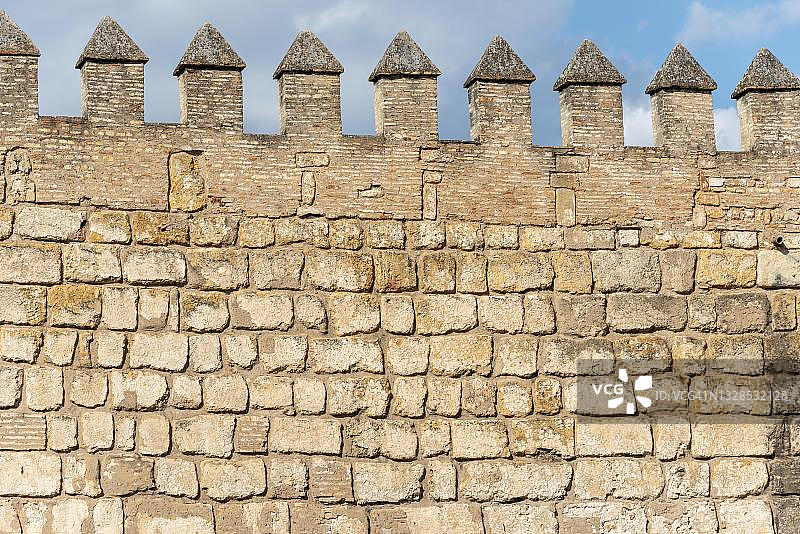 塞维利亚王宫的城垛墙图片素材