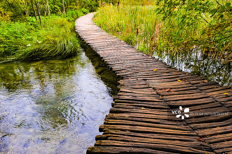 克罗地亚普利特维采湖群国家公园秋季主瀑布图片素材