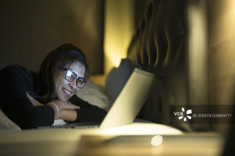 在线观看电视图片素材