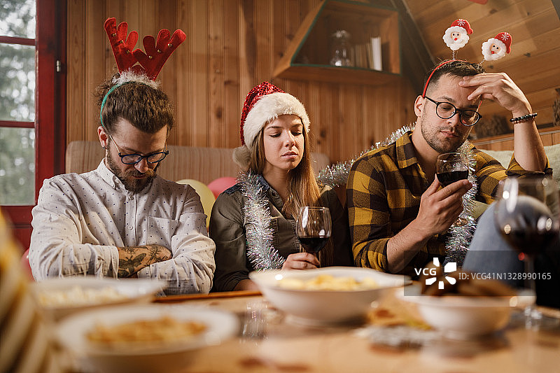 无聊的圣诞派对图片素材