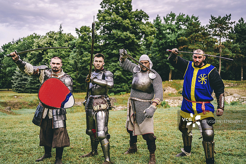 战斗中的中世纪骑士图片素材