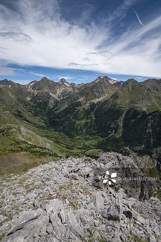 佩尼亚福拉塔山顶风光，Tena山谷的标志性山峰图片素材