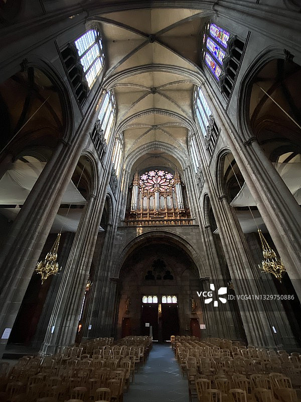 法国克莱蒙费朗圣母升天主教座堂照片图片素材