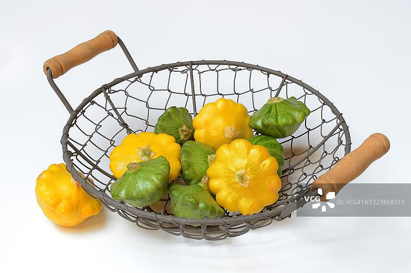 德国迷你碟瓜金属篮图片素材