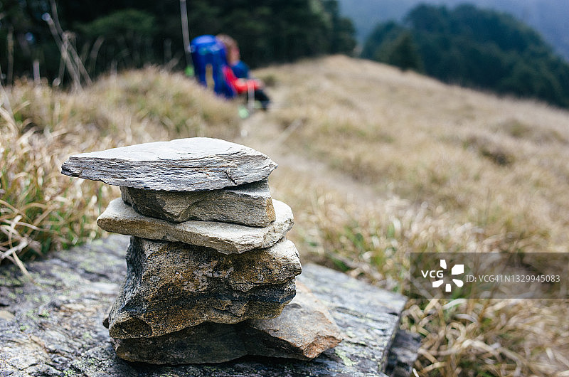 用于引导的石堆图片素材