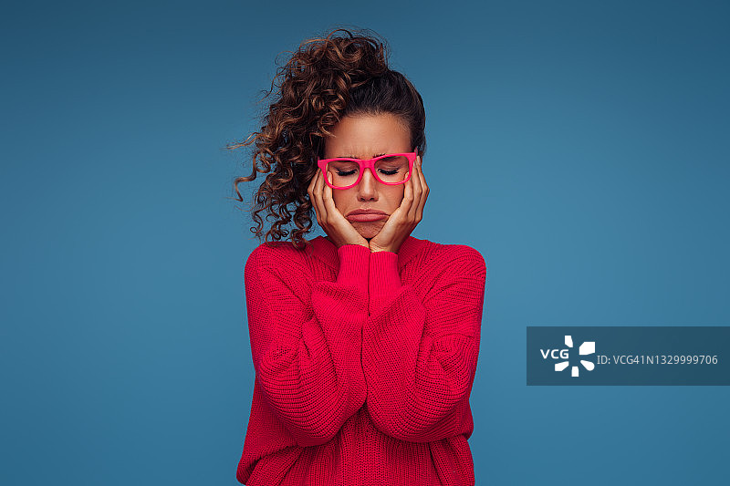 沮丧的年轻女孩图片素材