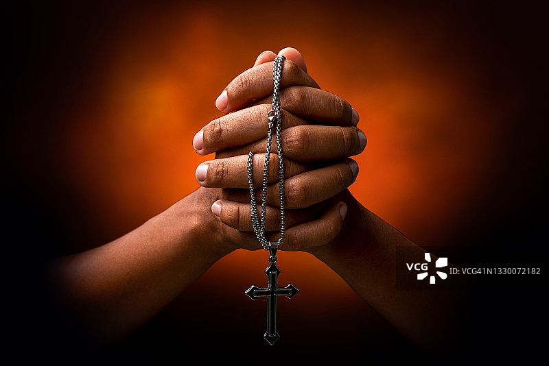 象征、手和宗教传达了美丽的身体信仰图片素材