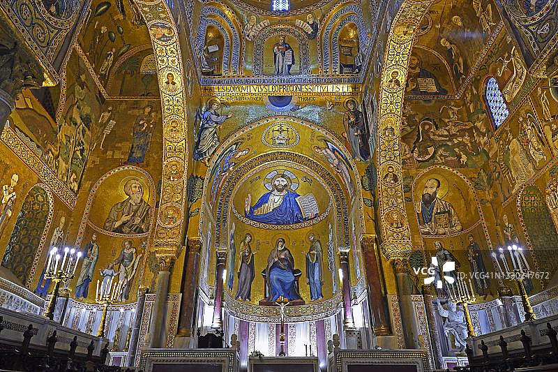 意大利西西里岛巴勒莫诺曼王宫帕拉蒂纳礼拜堂的祭坛室图片素材