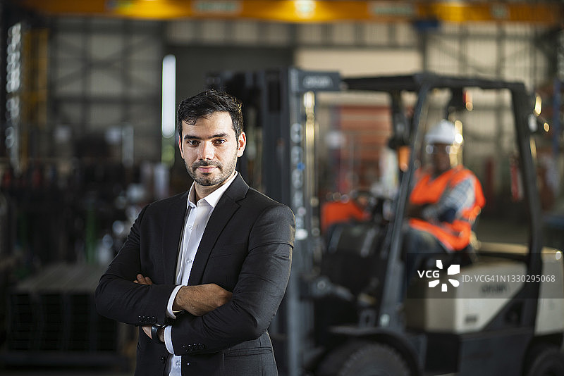 工厂里的商人图片素材