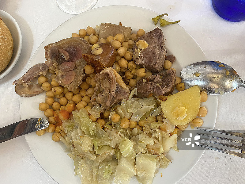 马德里肉汤，西班牙特色菜图片素材