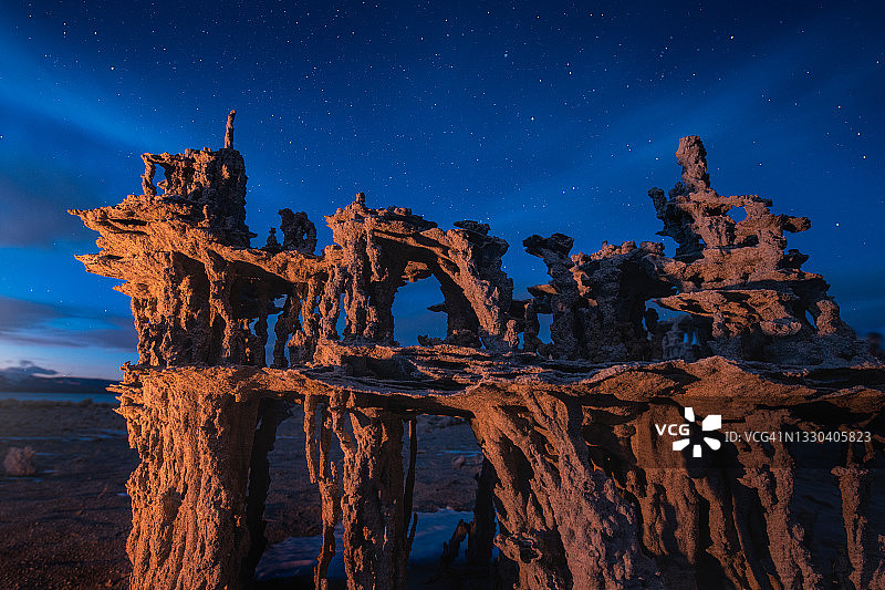 加利福尼亚莫诺湖的沙灰华雕塑图片素材