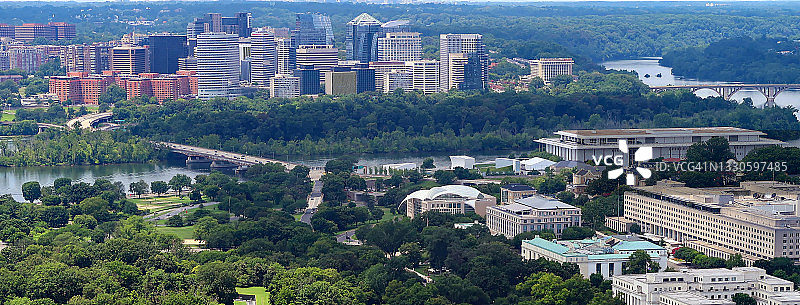 华盛顿特区宪法大道和国家广场高空景观图片素材