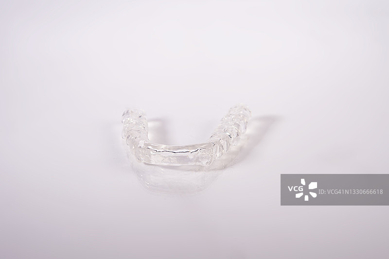 磨牙症夹板与正畸治疗图片素材